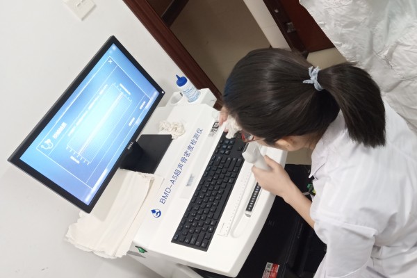 篩查骨質(zhì)疏松，提高骨骼健康水平，超聲骨密度儀來幫忙